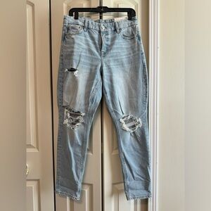 American Eagle Curvy 90s Skinny Destroyed Light Wash Size 10 Short